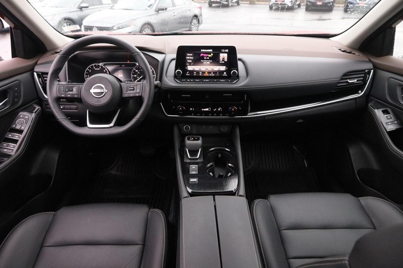 Nissan Rogue Vehicle Image 22