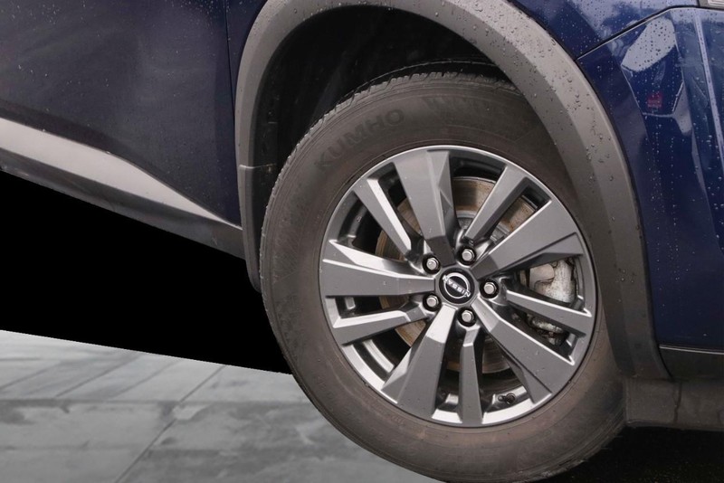 Nissan Pathfinder Vehicle Image 03