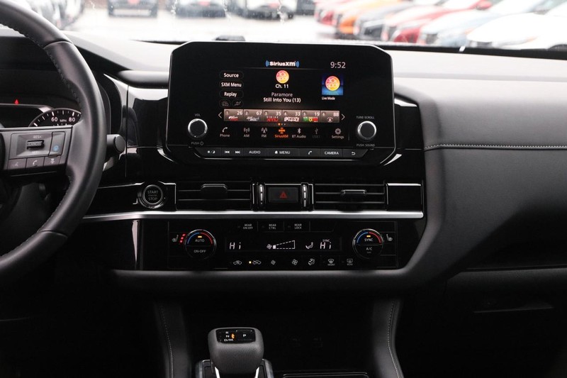 Nissan Pathfinder Vehicle Image 23