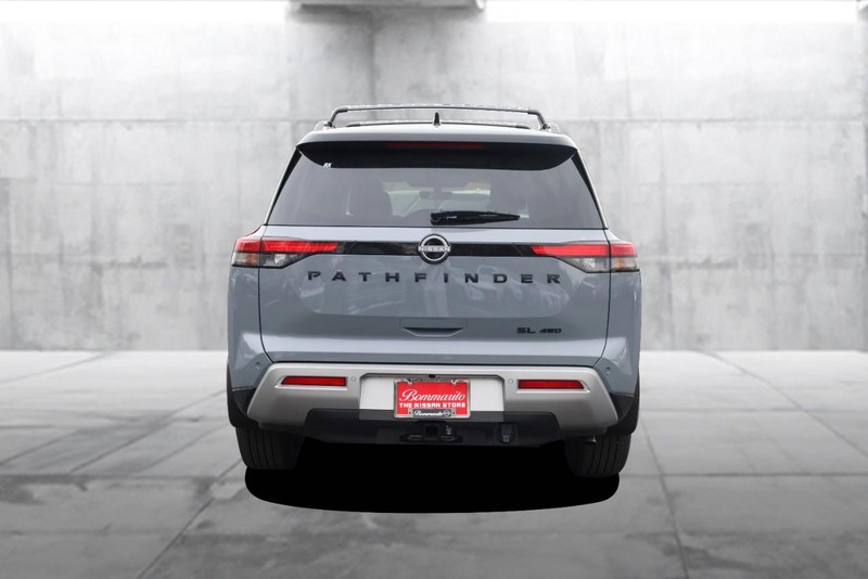 Nissan Pathfinder Vehicle Image 06