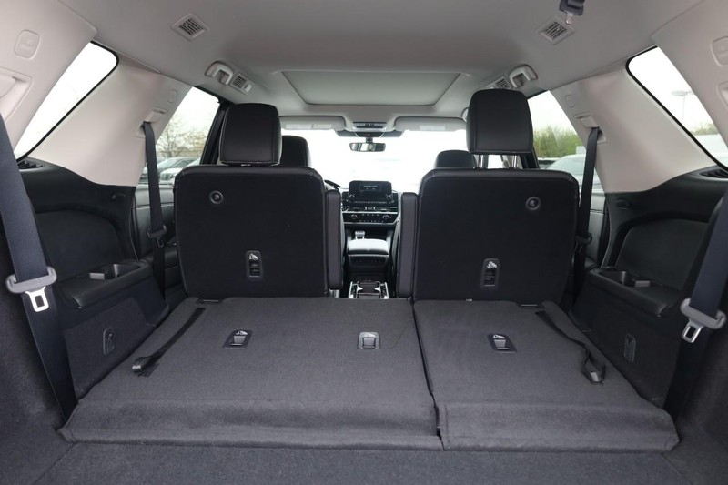 Nissan Pathfinder Vehicle Image 08