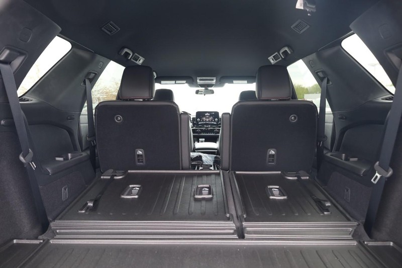 Nissan Pathfinder Vehicle Image 08