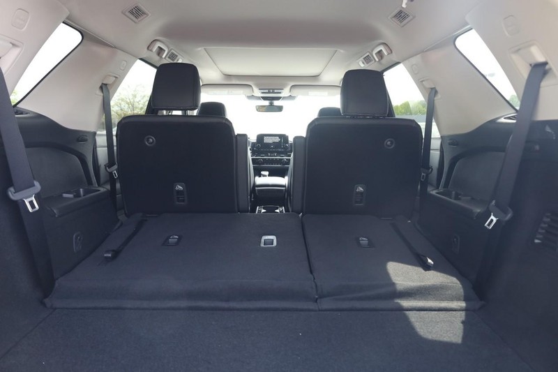 Nissan Pathfinder Vehicle Image 08