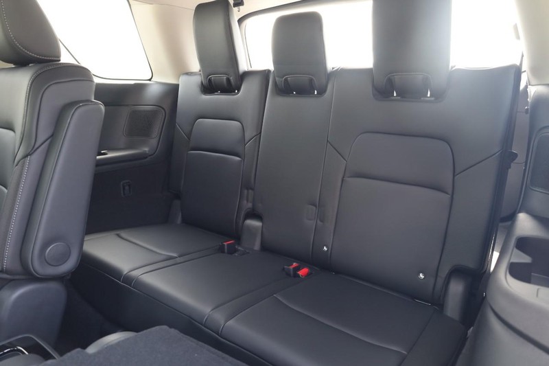Nissan Pathfinder Vehicle Image 26