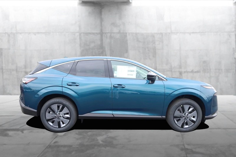 Nissan Murano Vehicle Image 05