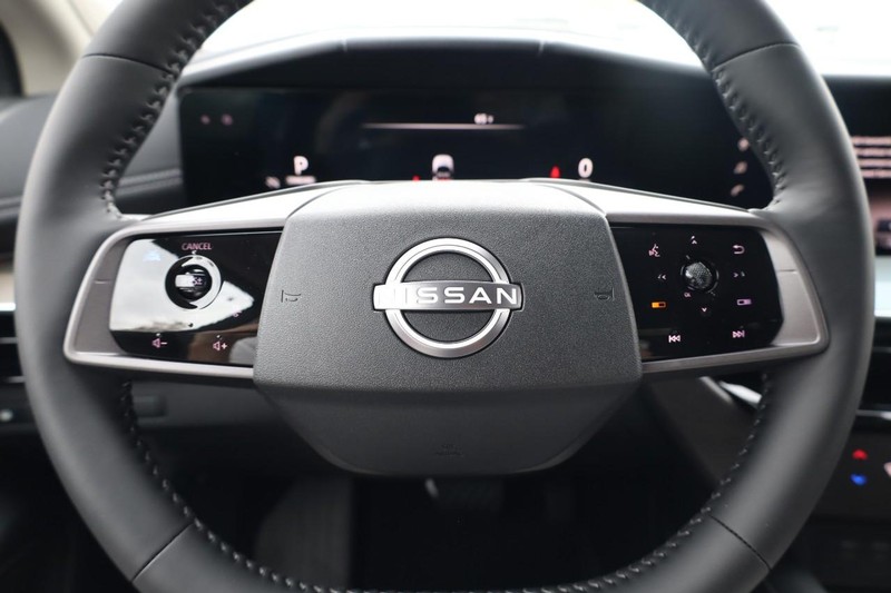 Nissan Murano Vehicle Image 09