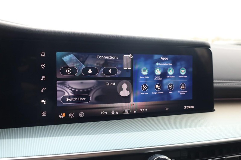 Nissan Murano Vehicle Image 12