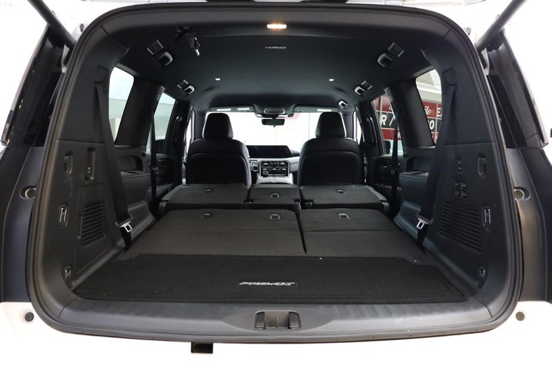 Nissan Armada Vehicle Image 09
