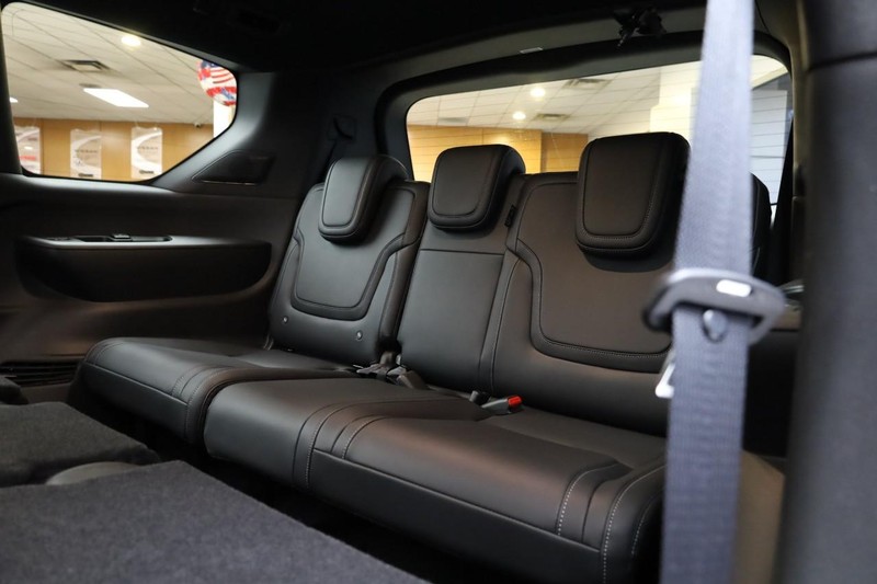 Nissan Armada Vehicle Image 29