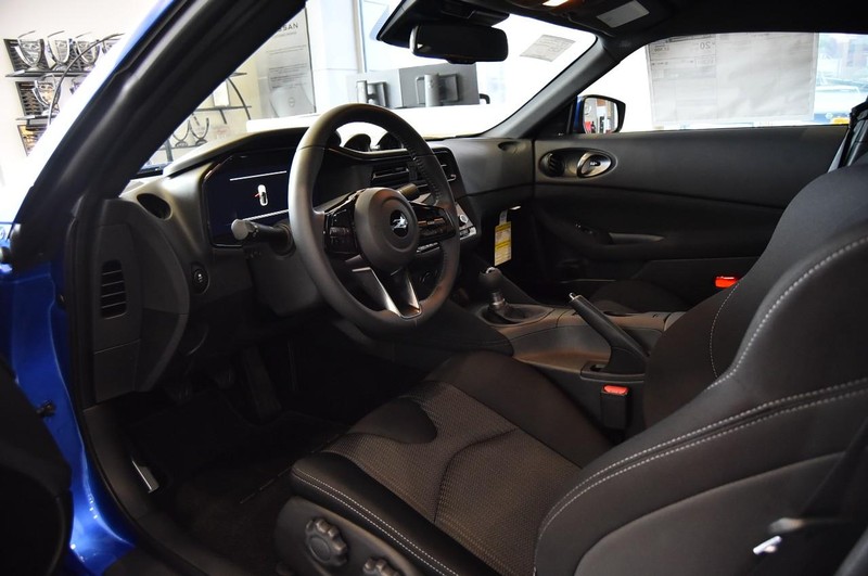 Nissan Z Vehicle Image 10