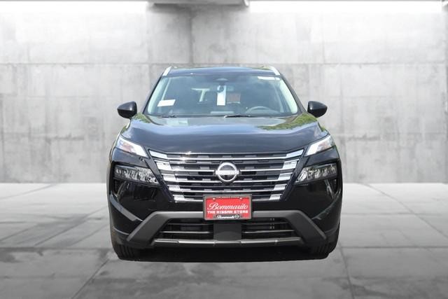 Nissan Rogue Vehicle Image 04