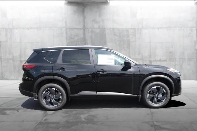 Nissan Rogue Vehicle Image 05