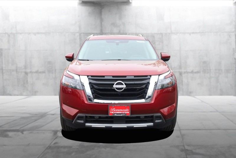 Nissan Pathfinder Vehicle Image 04