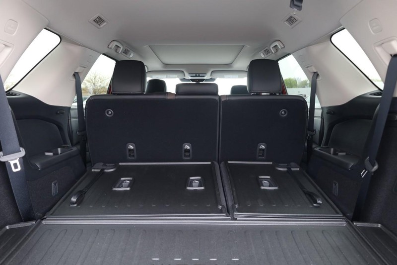 Nissan Pathfinder Vehicle Image 08