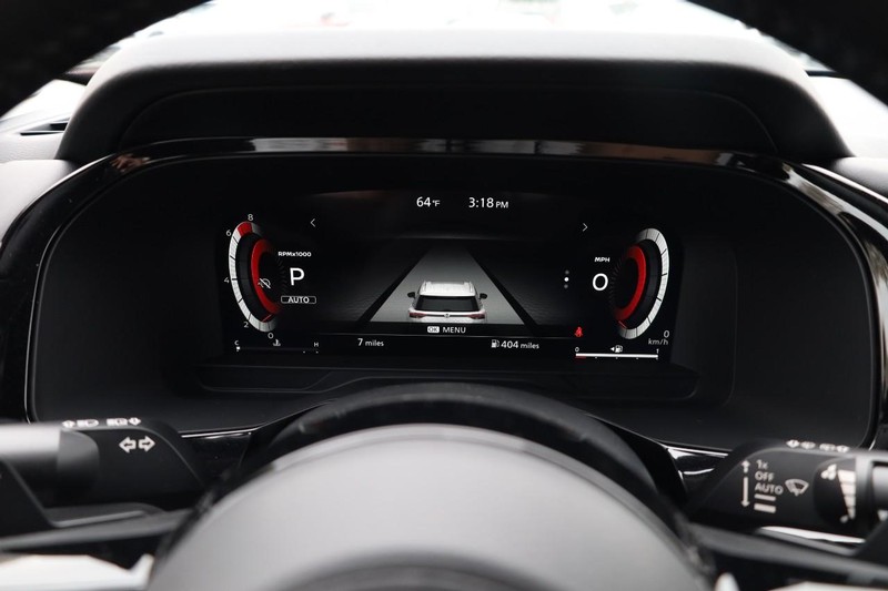 Nissan Pathfinder Vehicle Image 10