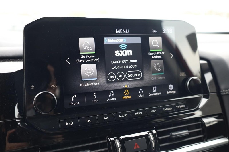 Nissan Pathfinder Vehicle Image 11