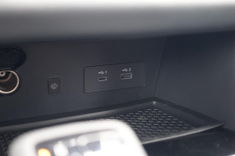 Nissan Pathfinder Vehicle Image 15
