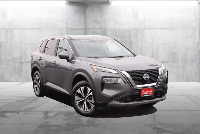 Nissan Rogue Vehicle Image 02