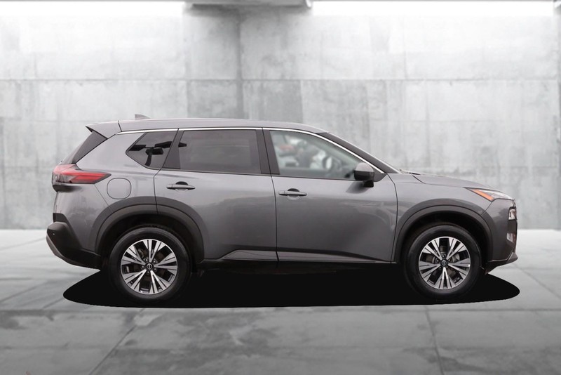 Nissan Rogue Vehicle Image 05