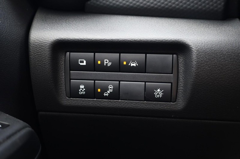 Nissan Kicks Play Vehicle Image 17