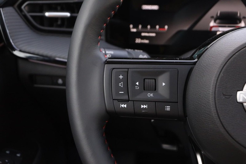 Nissan Kicks Vehicle Image 12