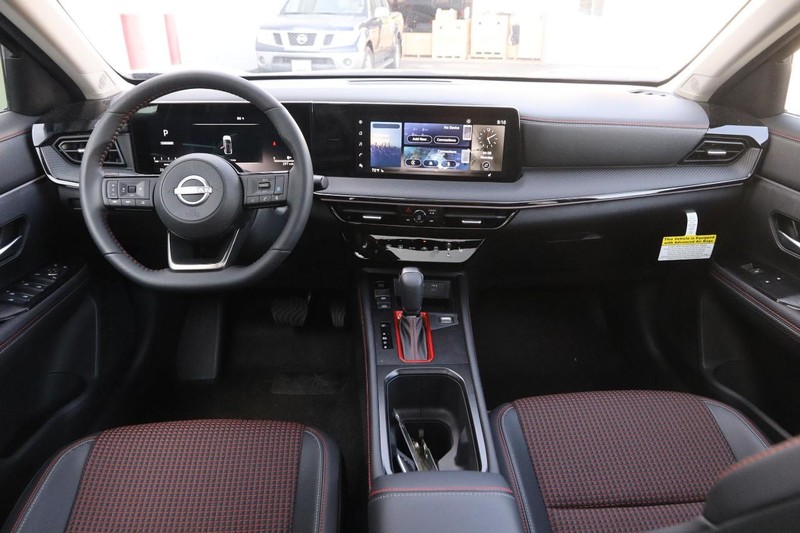 Nissan Kicks Vehicle Image 21