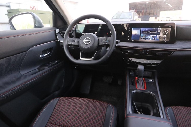 Nissan Kicks Vehicle Image 22