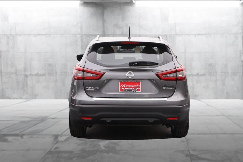 Nissan Rogue Sport Vehicle Image 06