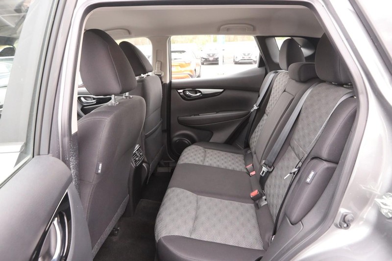 Nissan Rogue Sport Vehicle Image 09