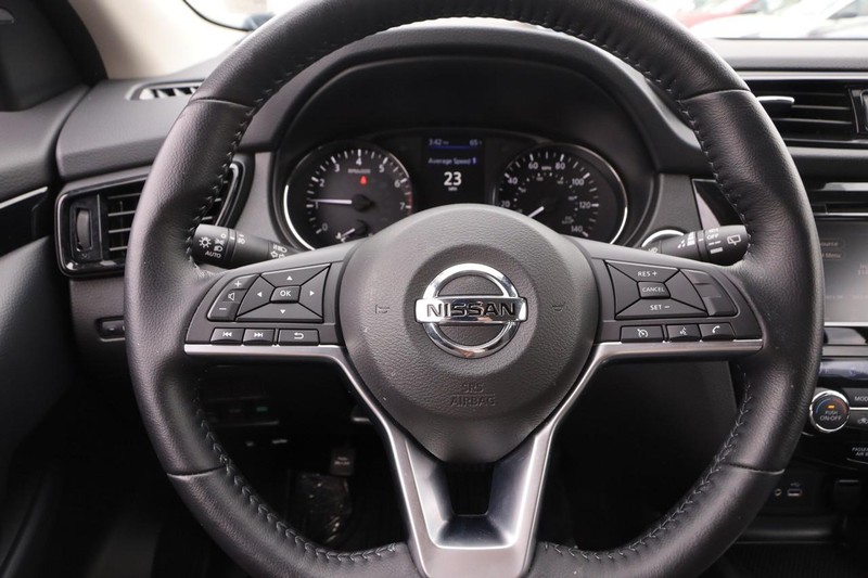 Nissan Rogue Sport Vehicle Image 10