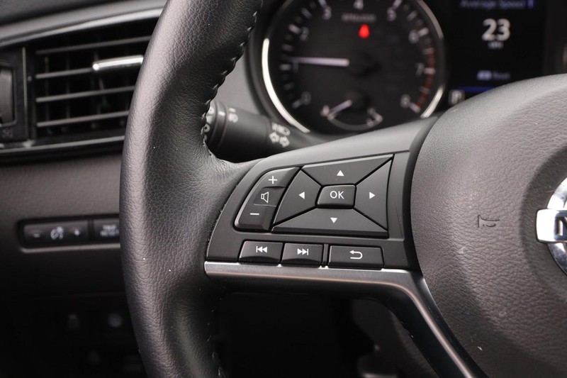 Nissan Rogue Sport Vehicle Image 11