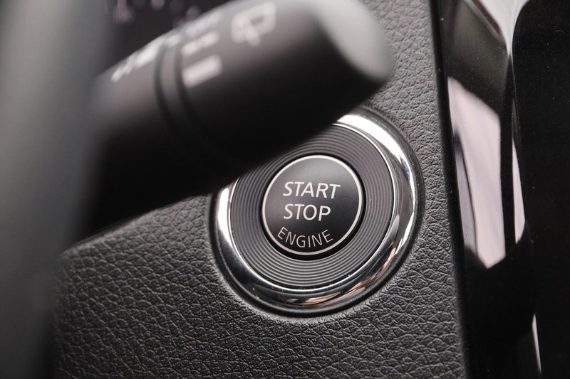 Nissan Rogue Sport Vehicle Image 14