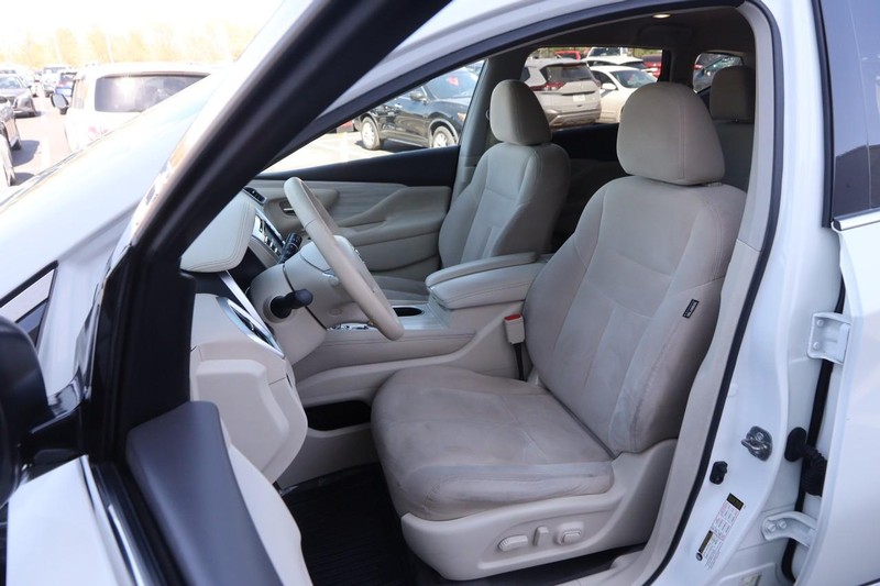 Nissan Murano Vehicle Image 08