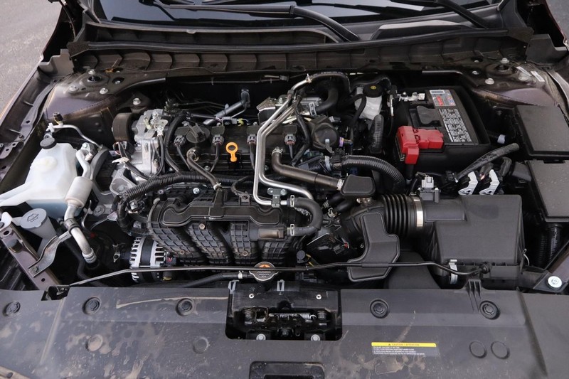 Nissan Altima Vehicle Image 27