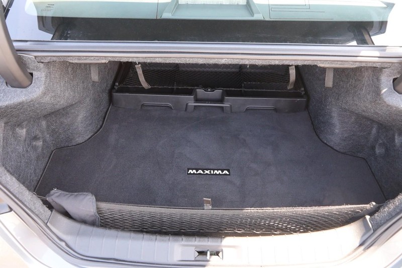 Nissan Maxima Vehicle Image 07
