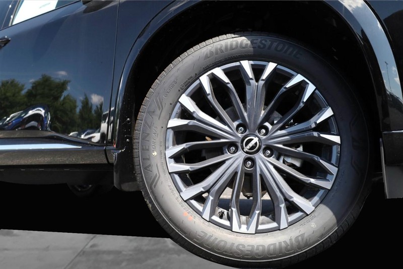 Nissan Rogue Vehicle Image 03