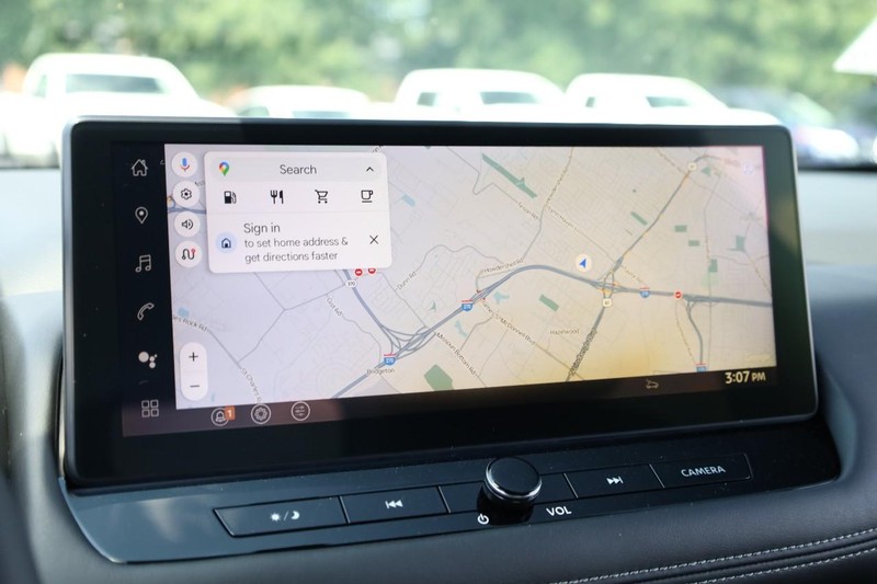 Nissan Rogue Vehicle Image 16