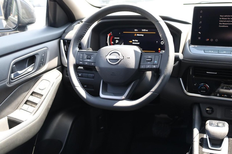 Nissan Rogue Vehicle Image 28