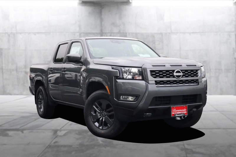 Nissan Frontier Vehicle Image 02