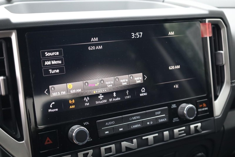 Nissan Frontier Vehicle Image 18