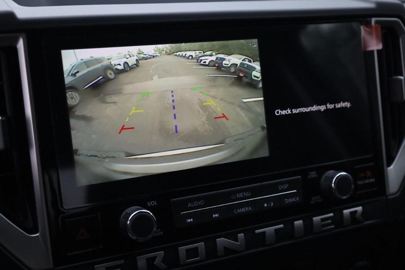Nissan Frontier Vehicle Image 19