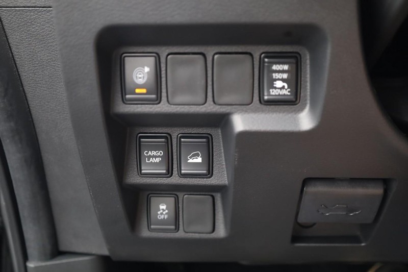 Nissan Frontier Vehicle Image 24