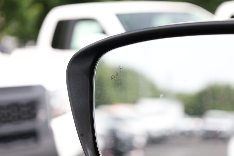 Nissan Frontier Vehicle Image 19