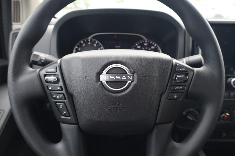 Nissan Frontier Vehicle Image 07