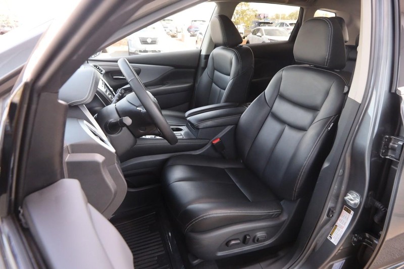 Nissan Murano Vehicle Image 08