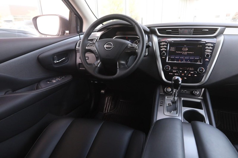 Nissan Murano Vehicle Image 21