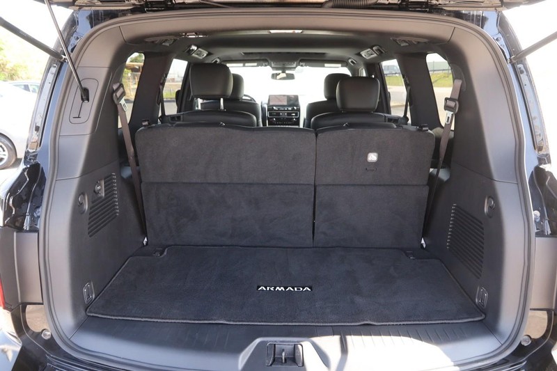 Nissan Armada Vehicle Image 07