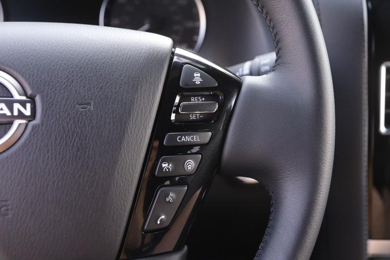 Nissan Armada Vehicle Image 15