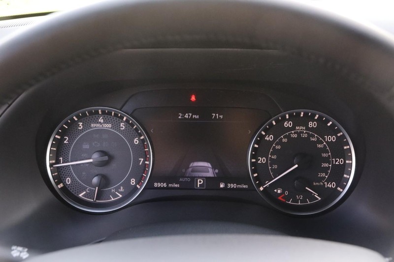 Nissan Armada Vehicle Image 16