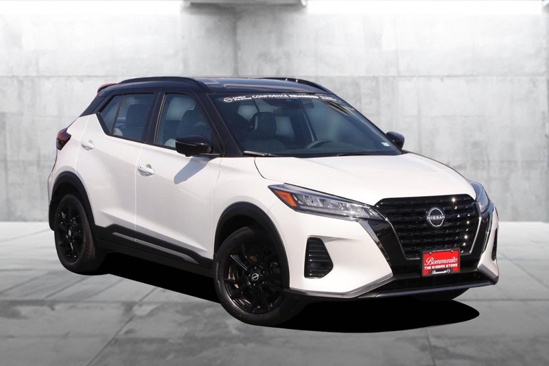 Nissan Kicks Vehicle Image 02
